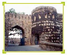 Jhansi Fort, Jhansi Travel Vacations